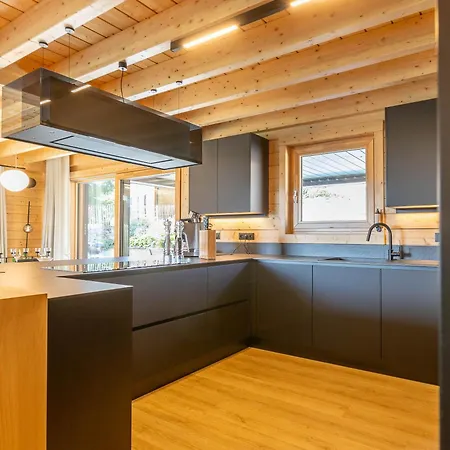Wood - De Prestige En Ardennes - 10 Personnes - Sauna, Jacuzzi, Piscine Et Billard Ferienhaus Tenneville