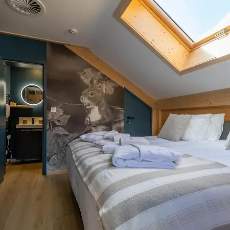 Wood - De Prestige En Ardennes - 10 Personnes - Sauna, Jacuzzi, Piscine Et Billard Tatil Evi *