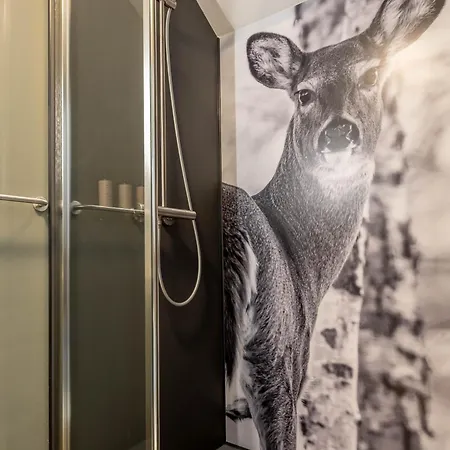 Wood - De Prestige En Ardennes - 10 Personnes - Sauna, Jacuzzi, Piscine Et Billard Σπίτι διακοπών