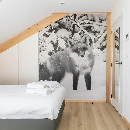 Wood - De Prestige En Ardennes - 10 Personnes - Sauna, Jacuzzi, Piscine Et Billard *