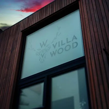 Wood - De Prestige En Ardennes - 10 Personnes - Sauna, Jacuzzi, Piscine Et Billard * Tenneville