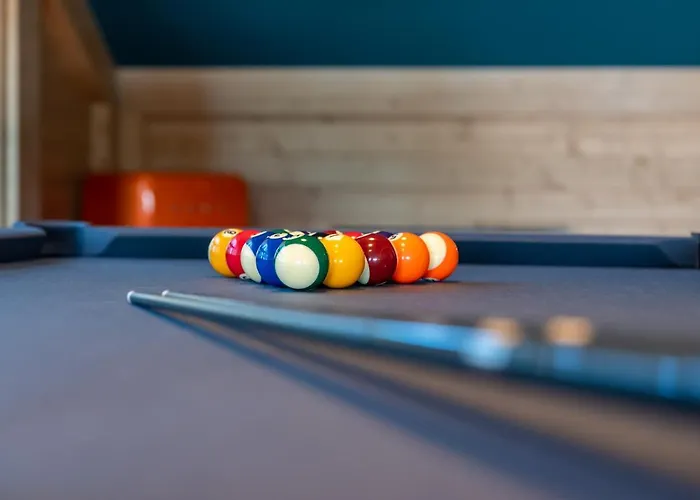 Wood - De Prestige En Ardennes - 10 Personnes - Sauna, Jacuzzi, Piscine Et Billard