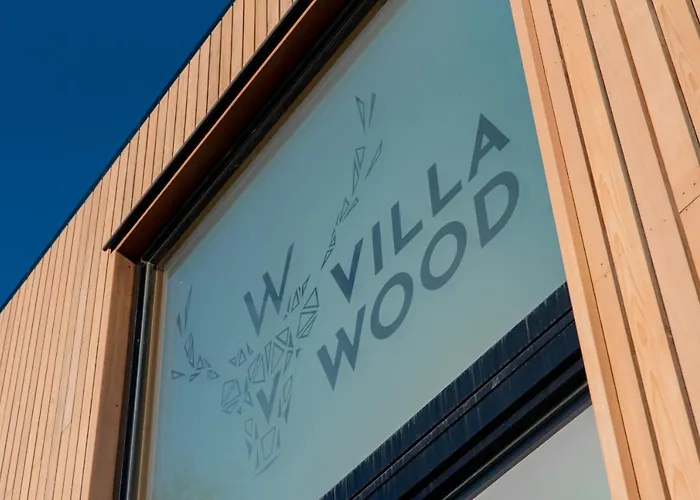 Ferienhaus Wood - De Prestige En Ardennes - 10 Personnes - Sauna, Jacuzzi, Piscine Et Billard *